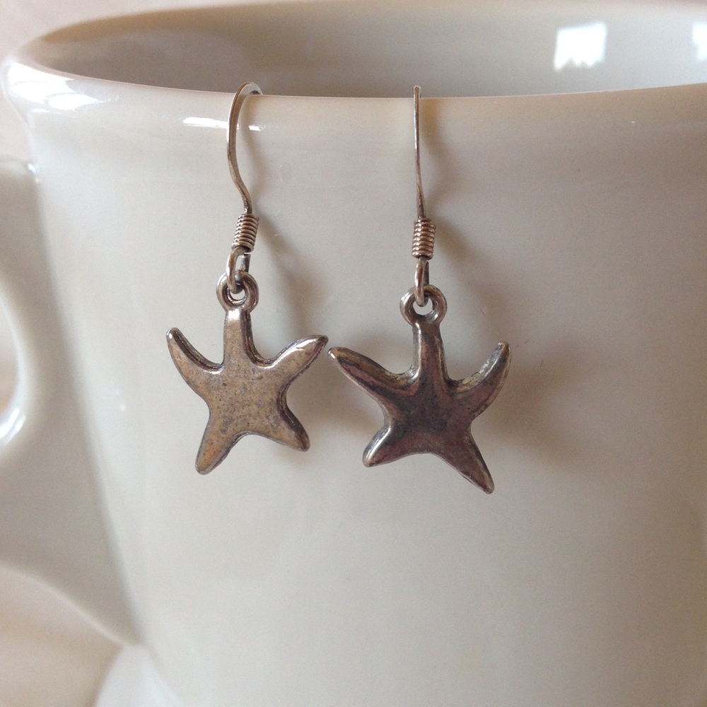 Starfish / star dangle earrings